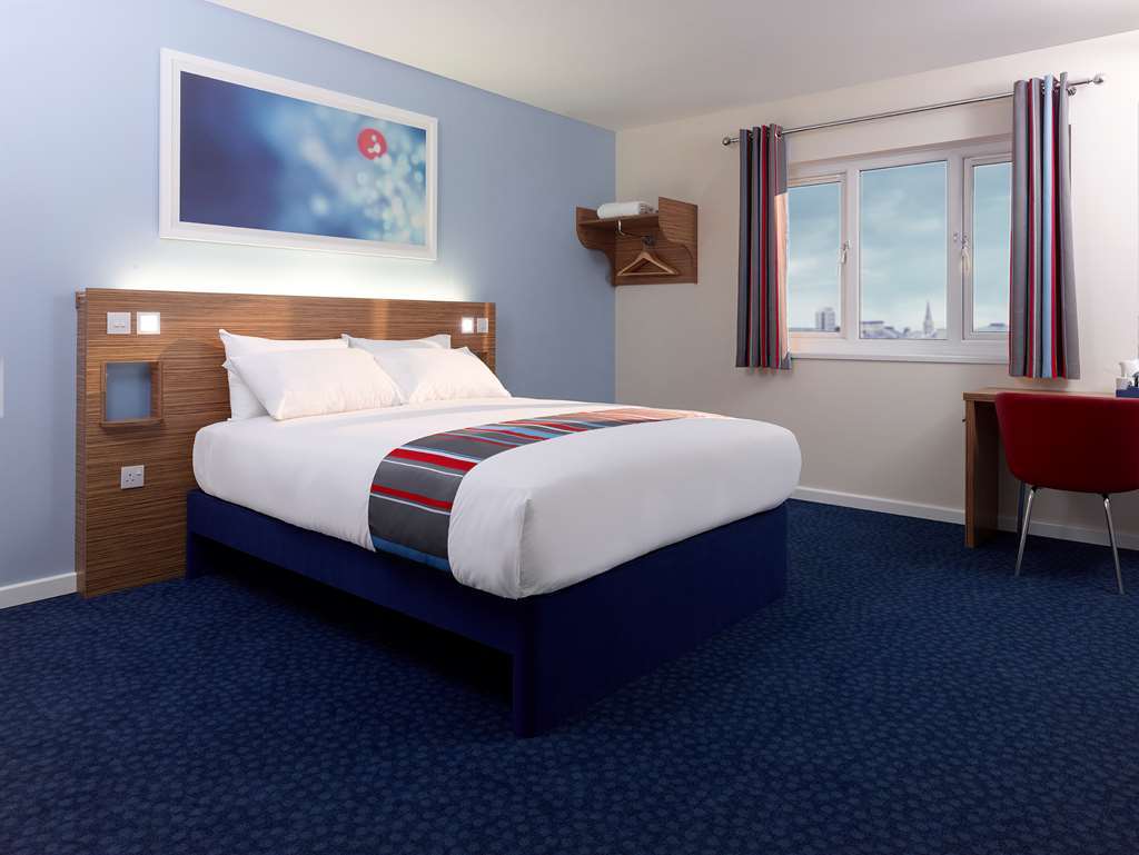 Travelodge Birmingham Dudley Δωμάτιο φωτογραφία