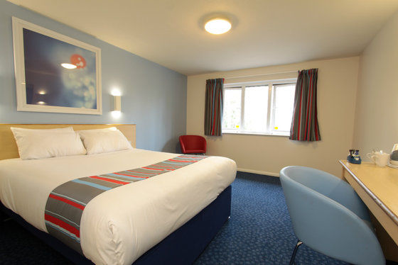 Travelodge Birmingham Dudley Δωμάτιο φωτογραφία